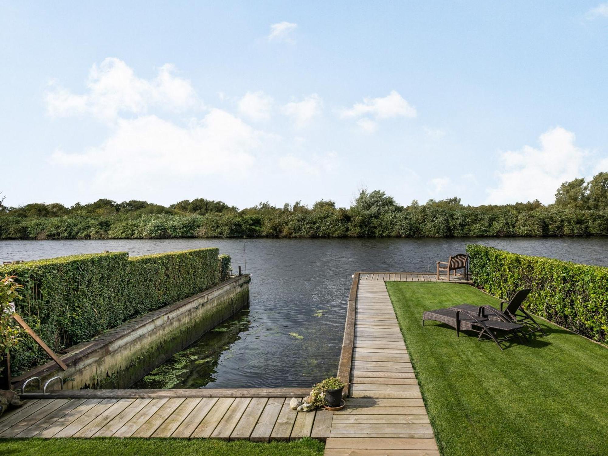 Sunset Lodge Brundall Bagian luar foto